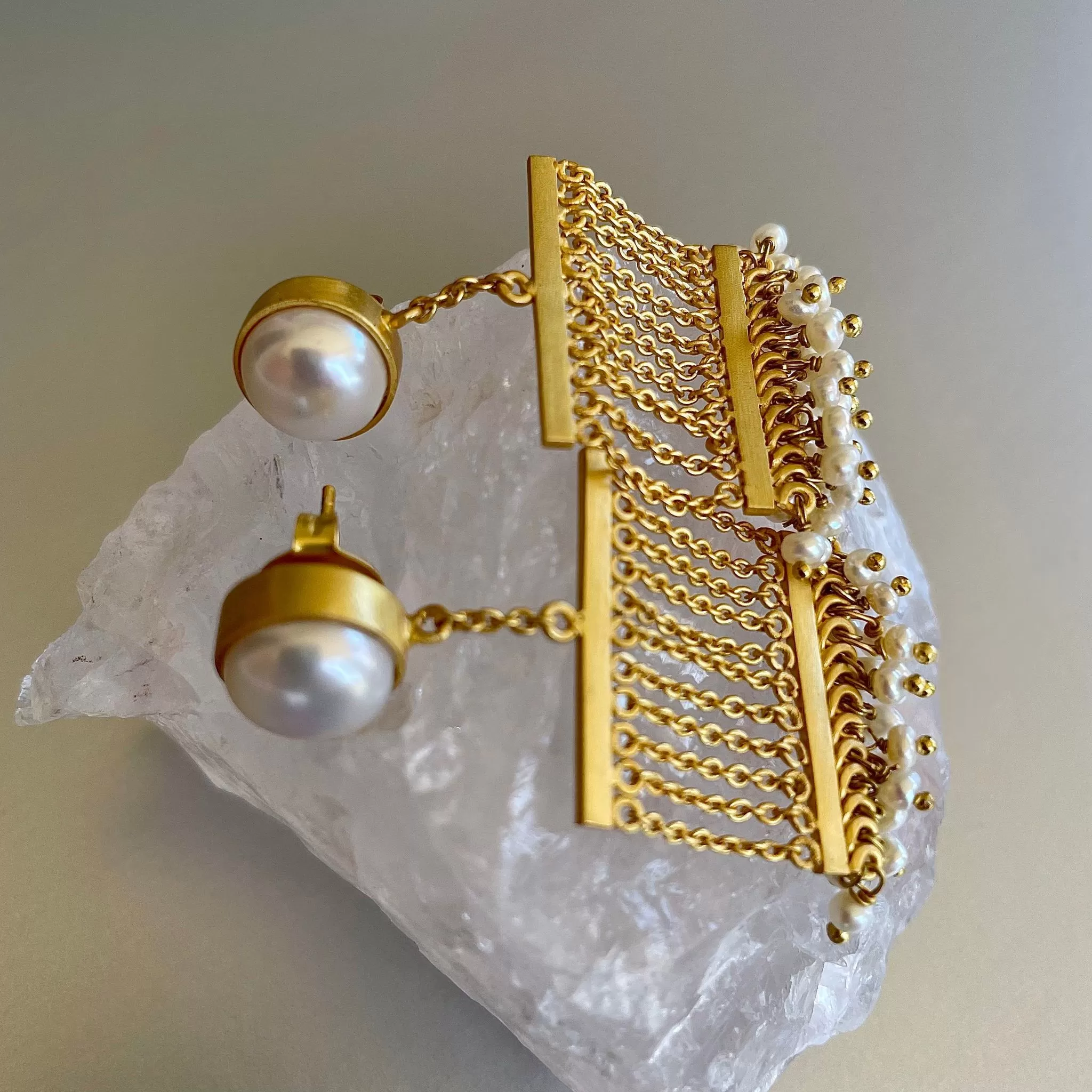 Flora Earrings With Pearls