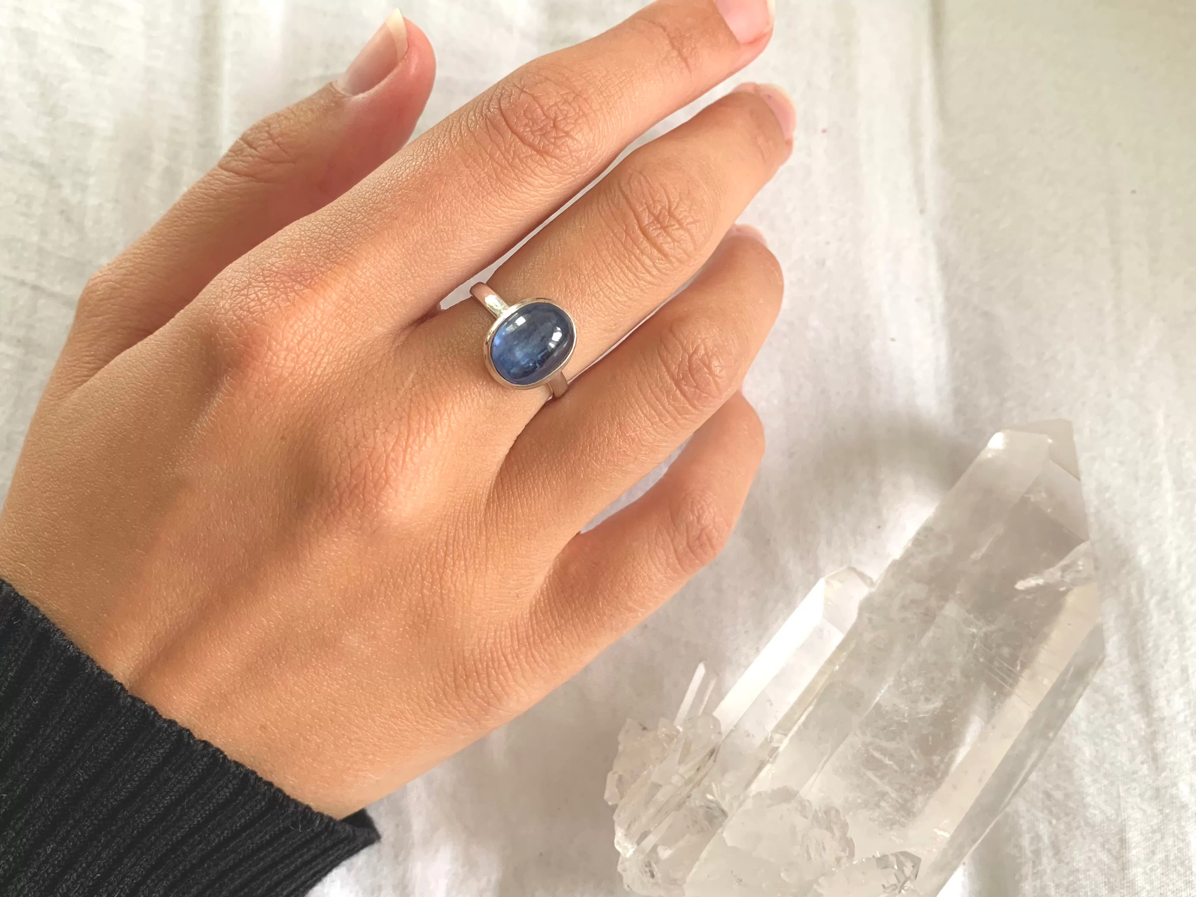 Kyanite Ari Ring - Small Oval